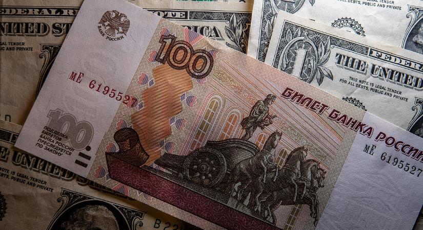 Szakad a rubel Trump ultimátuma után