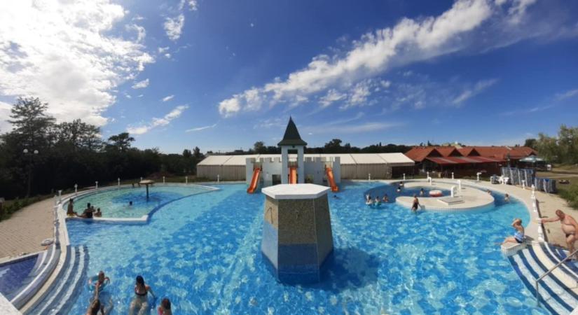 Mérgező gáz keletkezett a túrkevei strandon, sokan rosszul lettek