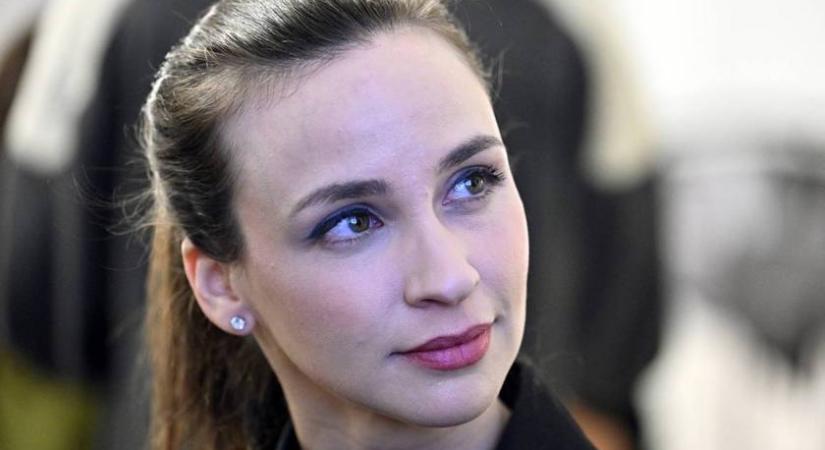 Törőcsik Franciska ezüst estélyiben tiszta Audrey Hepburn volt: így csillogott az Anna-bálon
