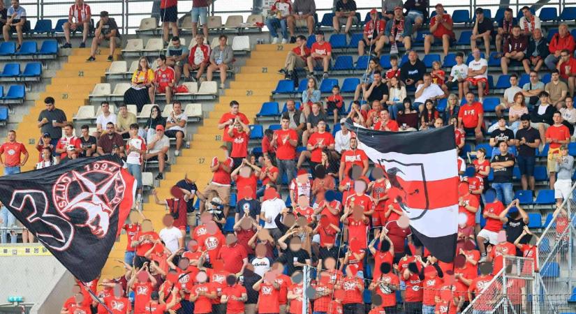 Fegyelmi eljárás indult a DVSC ellen a szurkolók miatt