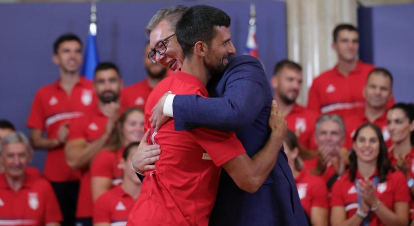 Szerbia ott tart, hogy nemzeti hősből közellenség lett Emir Kusturica és Novak Djokovic