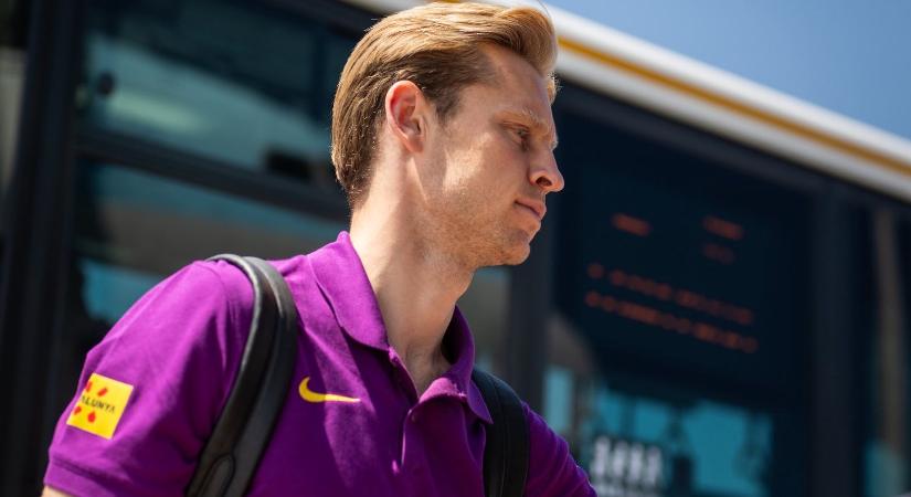 Hivatalos ajánlat, órákon belül aláírhat Frenkie de Jong