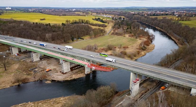 Lezuhant egy katonai helikopter Németországban