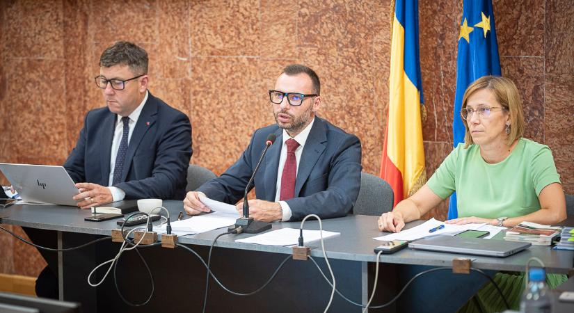 Felújítás: megtartották az utoló tanácsülést a csíkszeredai megyeházán