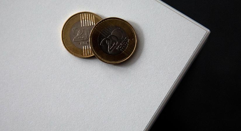 A kormányzat megerősítette, hozzányúl a magyarok fizetéséhez, tömeges felmondások jöhetnek