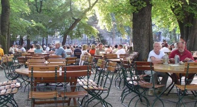 Számos szabálytalanság a strandokon és fagyizókban - 11 vendéglátóhelyet bezártak