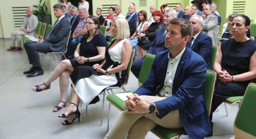Salgó László Péter: Minden egyes ember számít – kétmilliárdot osztottak szét a vármegyei települések között – galériával