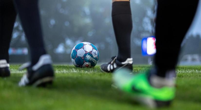 Praktikus sportkiegészítők: a csúszásmentes zoknik