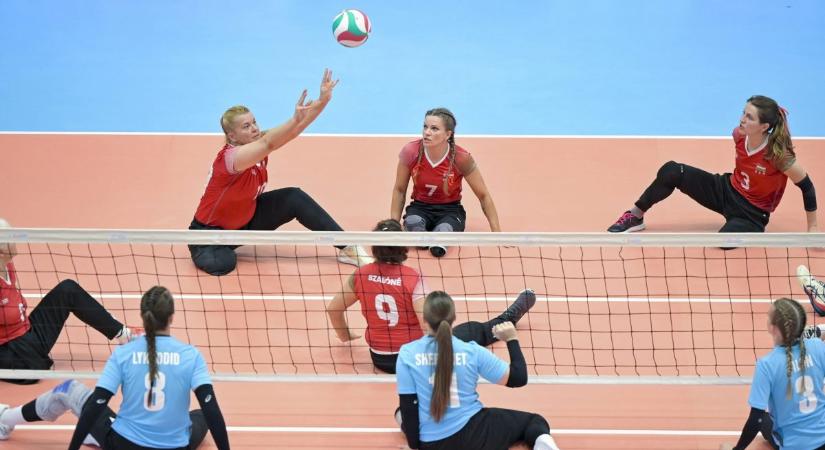 A lengyelek minden fronton legyűrték a házigazdákat