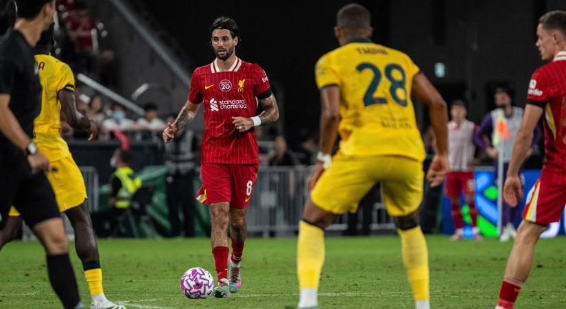 Különleges mezben lép pályára a Liverpool Japánban