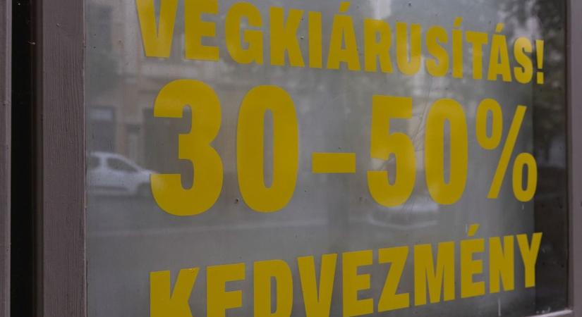 20 év után tart végkiárusítást a népszerű debreceni áruház