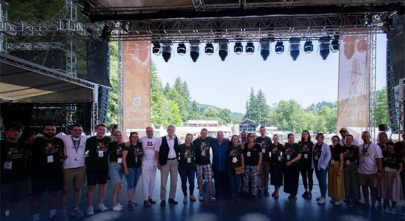Digitális Polgári Körök: új platform a nemzeti közösségépítéshez