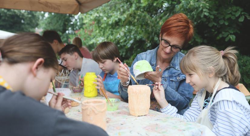 Itt mindenki mesterré válik – 20 éves a fazekastábor, ahol minden nap varázslat születik