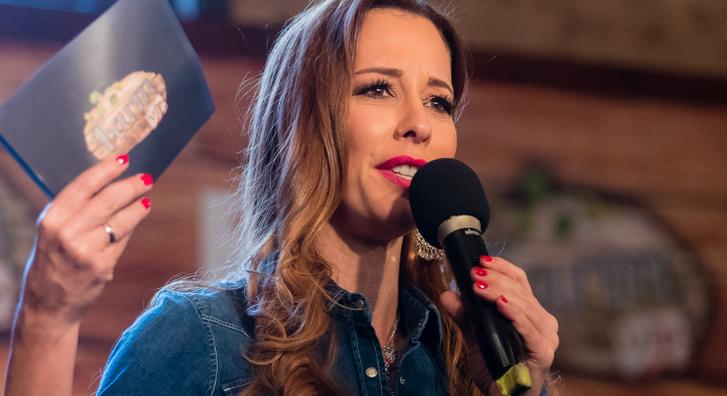 Demcsák Zsuzsa betekintést engedett a Farm VIP új évadának kulisszái mögé, ez történik most a forgatáson