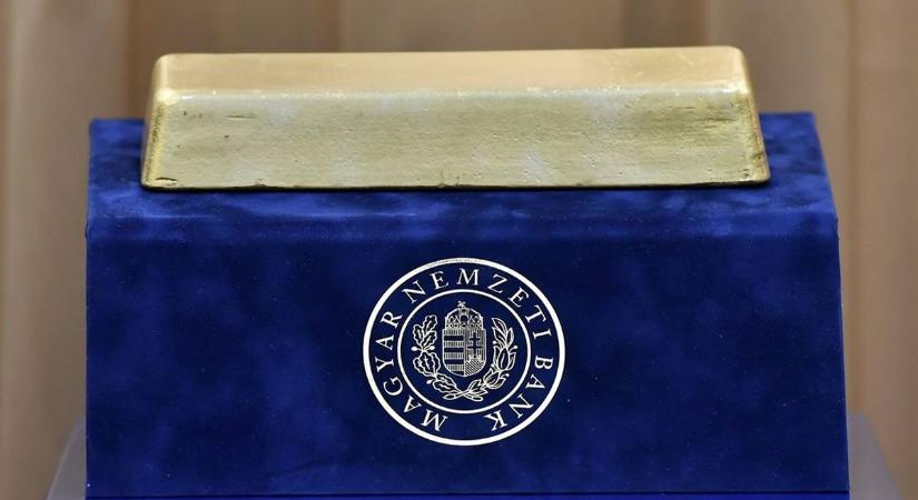 Magyarország három tonnáról száz tonnára növelte aranytartalékát – Szingapúrhoz hasonló pénzügyi átjáróvá válhatunk