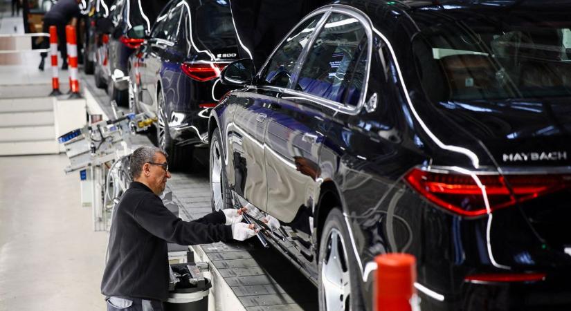 Profitja csökkenésére figyelmeztet a Mercedes, ez Kecskemétet is érinti
