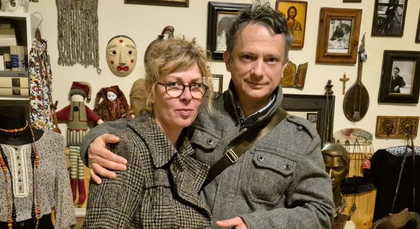 A művészet és a szerelem találkozik ezen a debreceni kiállításon