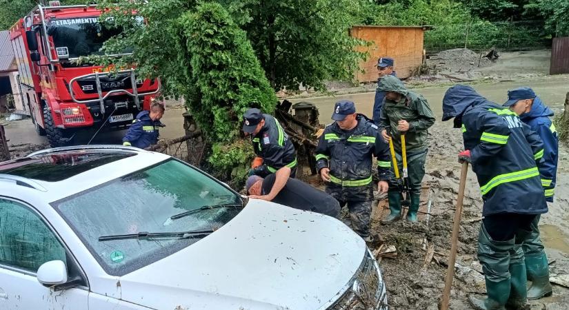 Katasztrófavédelem: 16 megye és a főváros 32 településén okozott gondot az időjárás