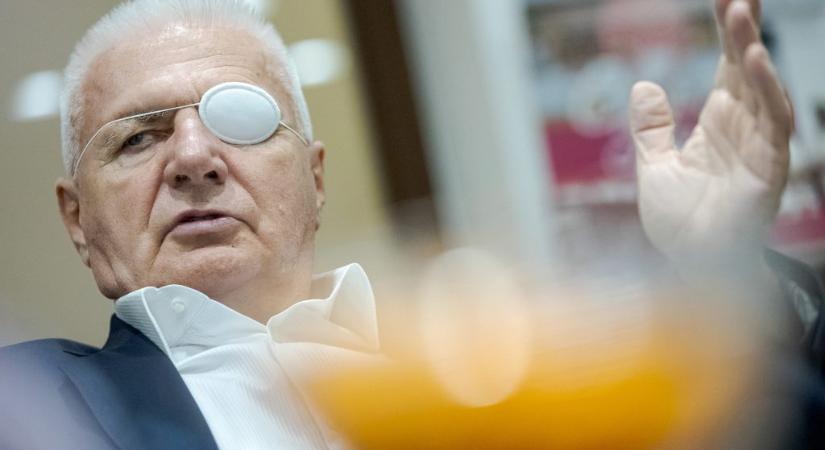 A „szívószálpápa” haragja utolérte a kormányfőt is
