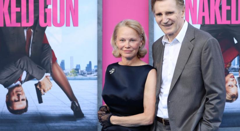 Nagyon úgy tűnik, hogy összejött Pamela Anderson és Liam Neeson