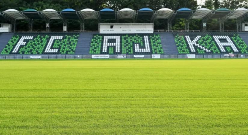 Horror árak az Ajka sporttelepén, aminek a Honvéd, a Vidi, a Vasas és Kecskemét szurkolói látják a kárát