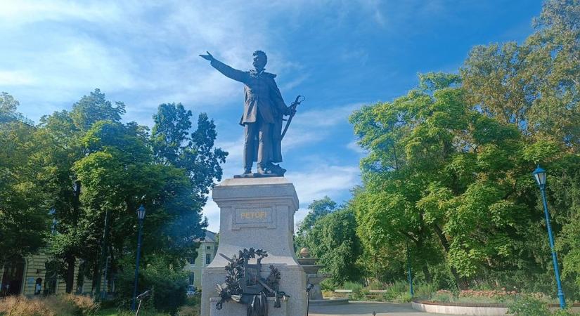 A nemzet költőjére emlékeznek halálának 176. évfordulóján