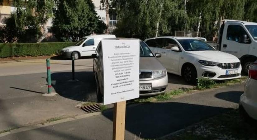 Parkolót zárnak le Sárváron