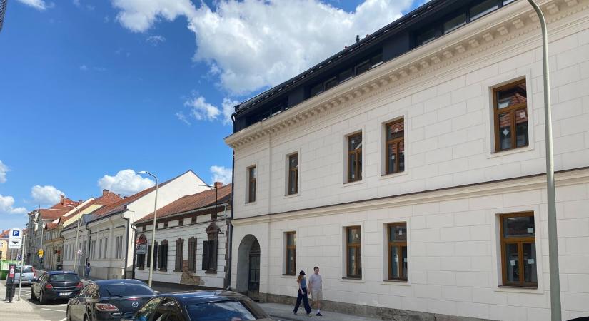 Sorra szépülnek az épületek Zalában – az önkormányzatnak és a lakóknak egyaránt fontos (galéria)