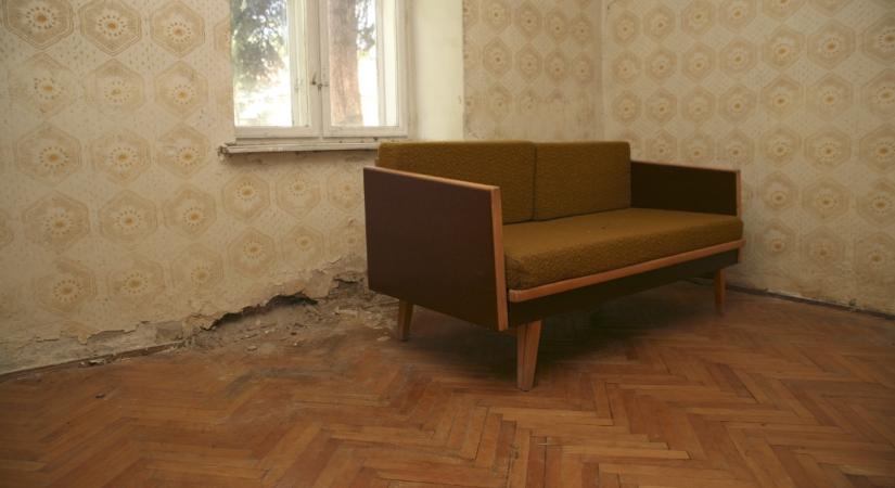 Döbbenetes pusztulás: luxushotel is lehetne, helyette durva, mivé lett a balatoni gyermekotthon  Videó