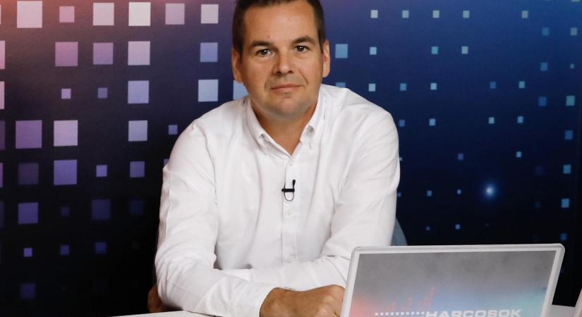 Egy, Németh Balázséra emlékeztető hang káromkodott a Fidesz-frakció műsorának elején, aztán azt állította, a mesterséges intelligencia volt