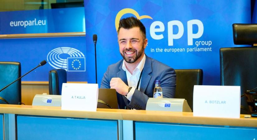 Itt a bizonyíték: Kulja András hazudik, egyszer már „örömmel elfogadta” a vitalehetőséget Takács Péterrel