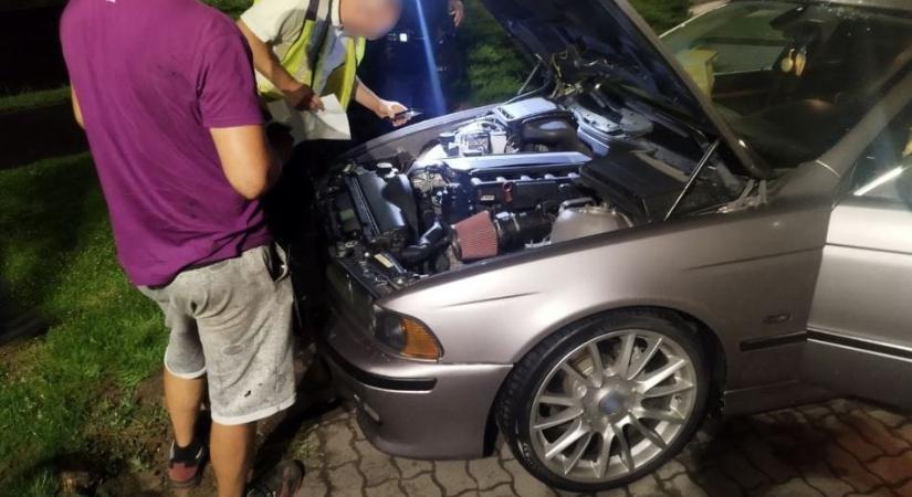 Tuningautós razzia volt Debrecennél, hangnyomáspróbázták a BMW-ket – videó