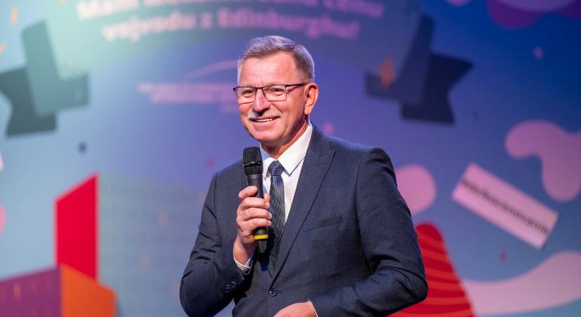 Civil támogatások okoztak válságot a szlovák–brit kapcsolatokban
