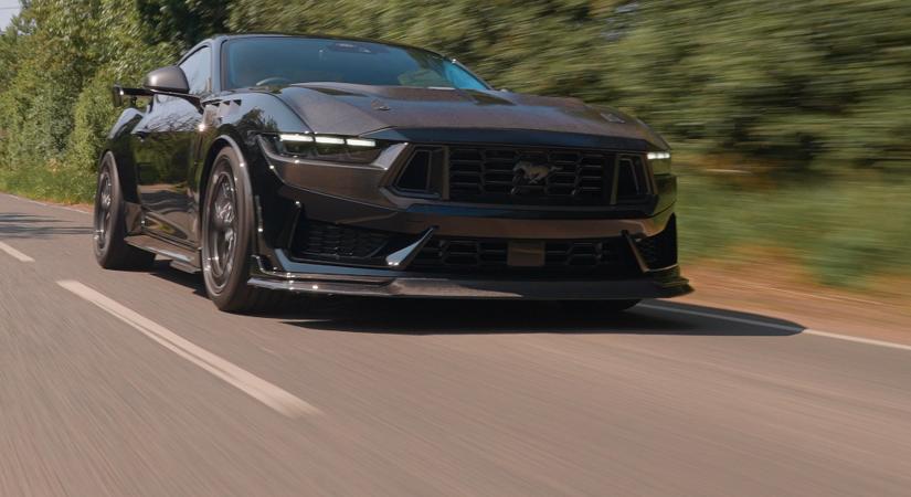Embert próbáló szörny épült a Ford Mustangból