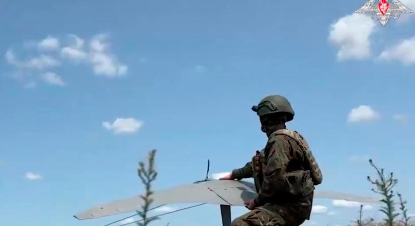Ukrajnában őrizetbe vették a légierő egyik tisztjét, mert kémkedett a Nyugattól kapott harci repülőgépek után