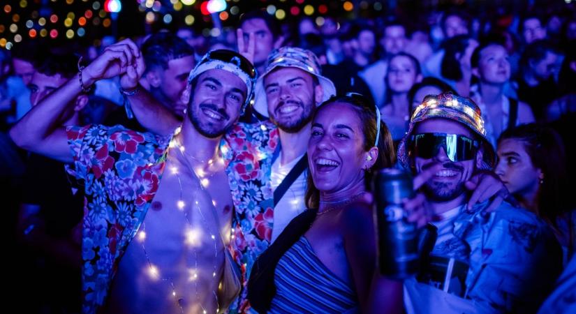 Ezt kapod, ha olcsóbb, éjszakai jegyet váltasz a Szigetre