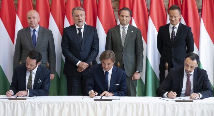 Amerikai atomerőművek magyarországi megvalósításáról beszélt Szijjártó Péter