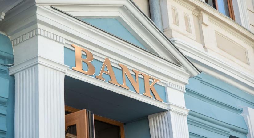 Átmeneti leállás az egyik legnagyobb hazai banknál: háromnapos bankszünnap jön