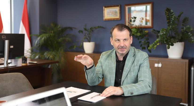 Bombahír: szeptembertől sokat spórolhatnak az autósok