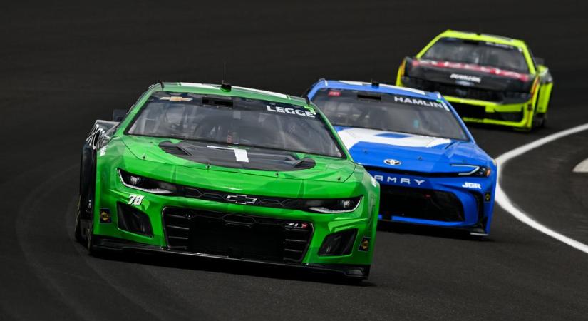 NASCAR: Hamlin elámult Legge teljesítményétől, Harvick szerint maguk a csapatok állnak az újoncok fejlődésének útjában