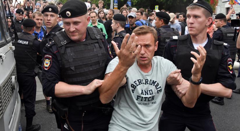 Oroszországban betiltották Navalnij emlékiratait