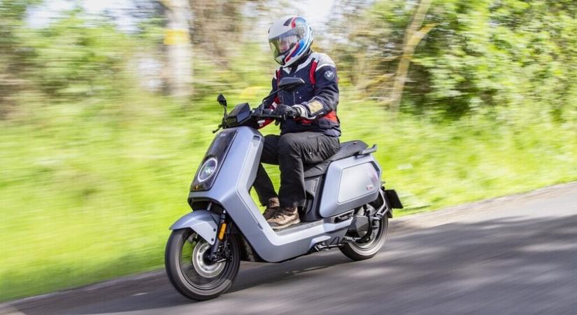 A 125-ös vagy a 400-as motorok ellenfele? - Dávid és a Góliátok