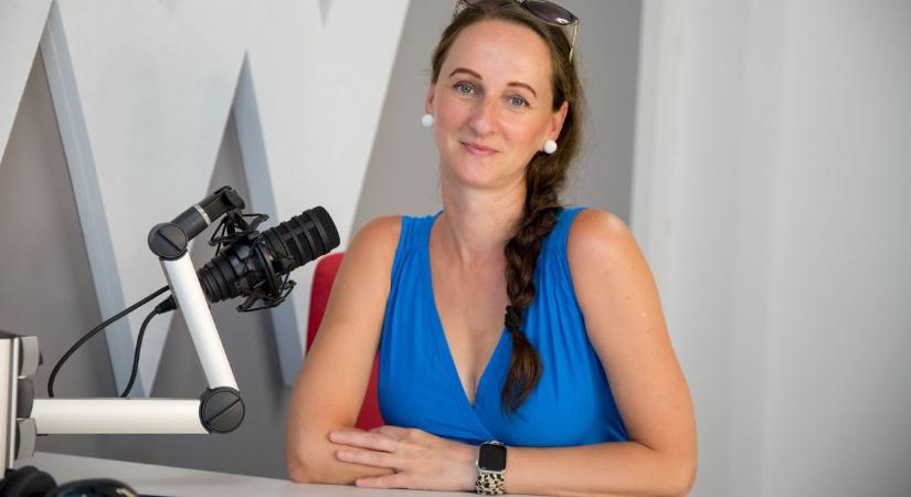 „Nagy vágyam, hogy gyönyörű, csillogó dresszekben megmutathassák tudásukat ezek a lányok”