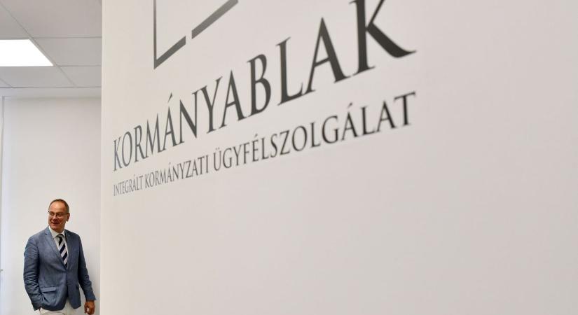 Jön a béremelés: újabb döntést hozott a kormány