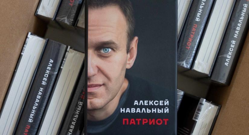 Betiltották Putyin néhai riválisa, Alekszej Navalnij memoárját Oroszországban