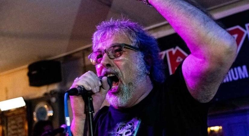 69 évesen elhunyt az Iron Maiden első énekese