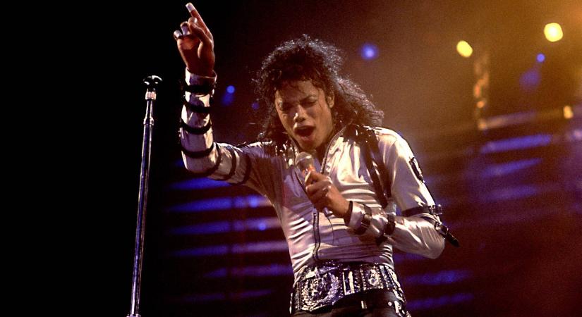 Őrület! Michael Jackson koszos zoknija több mint 3 millió forintért kelt el – és még csak ki sincs mosva