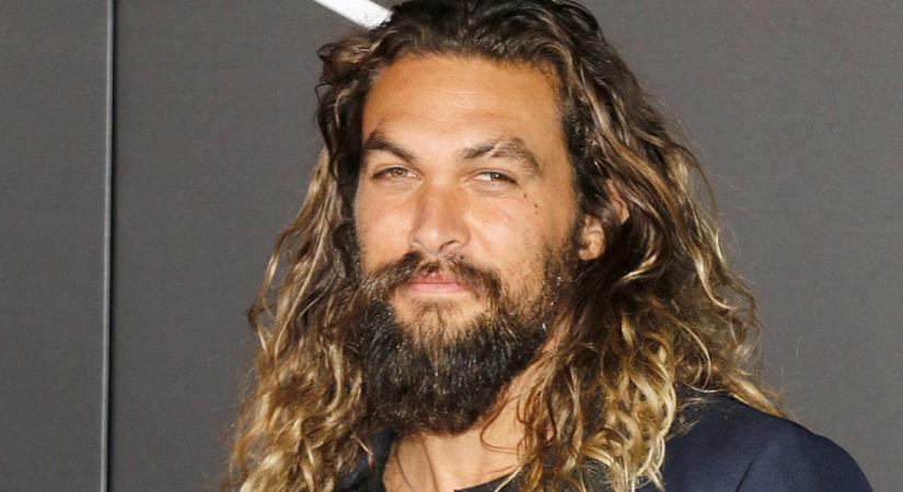 Jason Momoa leborotválta a szakállát, majd tükörbe nézett, és elborzadt a látványtól - Videó