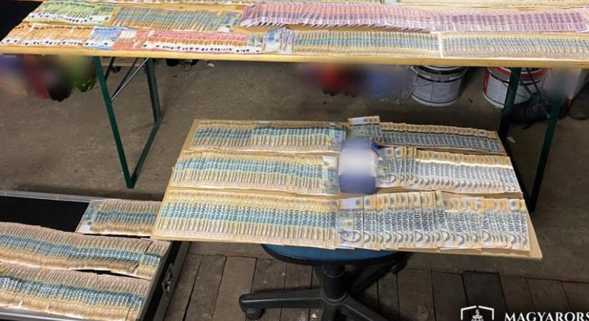 Vesztegetés miatt emelt vádat az ügyészség 10 vizsgabiztos ellen