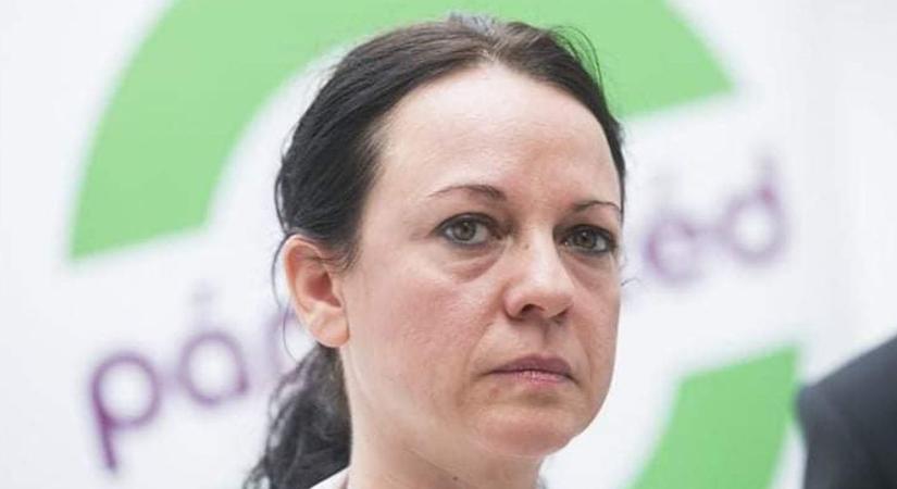 „Hányni kell tőletek!” – Szabó Tímea végre megmutatta, milyen is a liberálisok „szeretetországa”